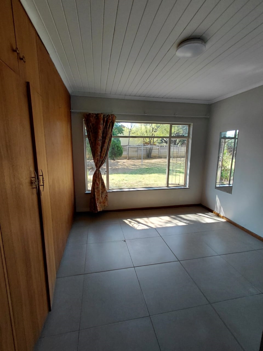 To Let 4 Bedroom Property for Rent in Universitas Free State